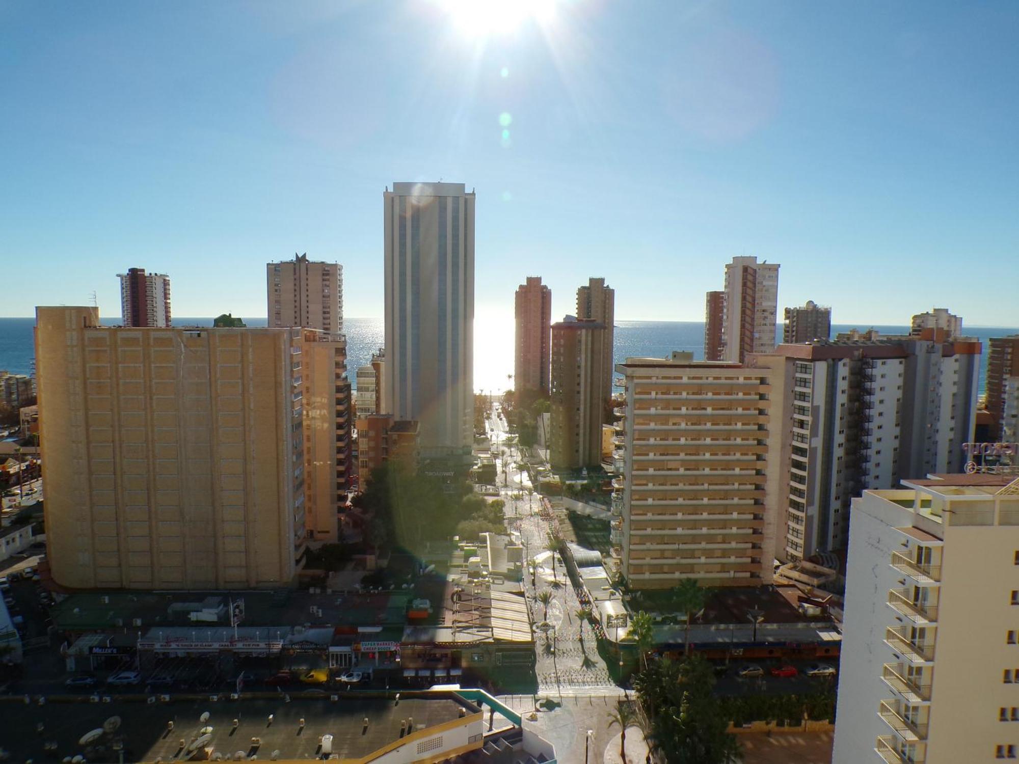 Apartamento Torre Domo Benidorm Bagian luar foto