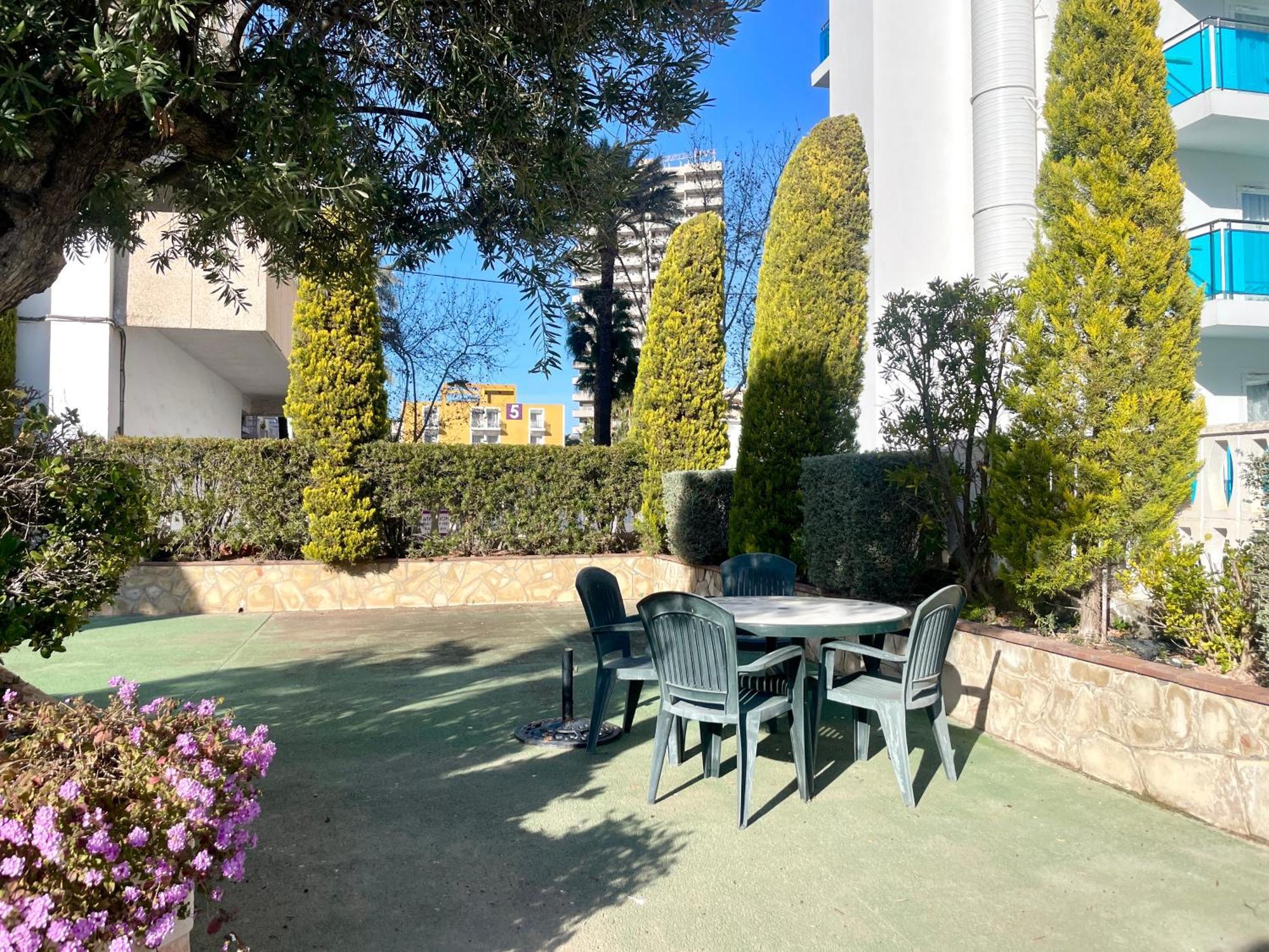 Apartamento Torre Domo Benidorm Bagian luar foto